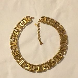 Jewelry—14” gold colored necklace